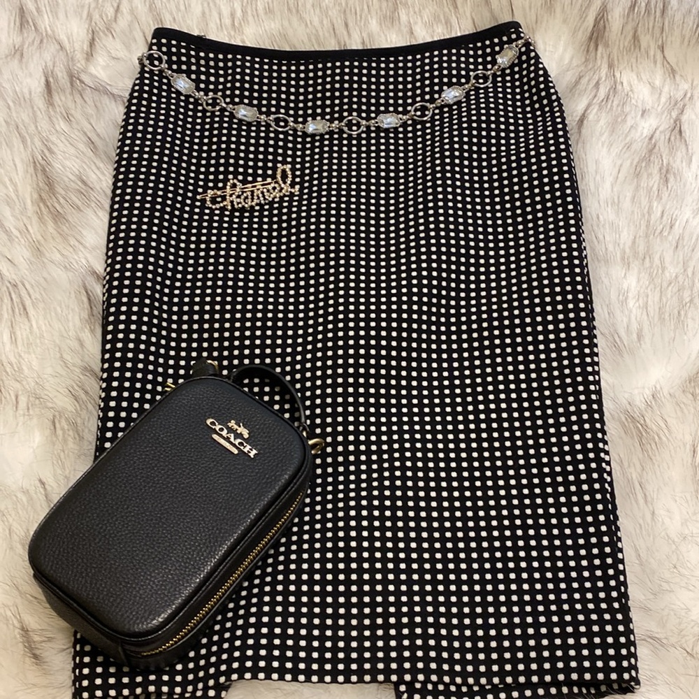 White House Black Market pencil skirt.